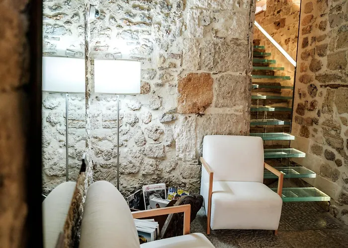 Affittacamere Ambrosia-timeless Hosting 4*