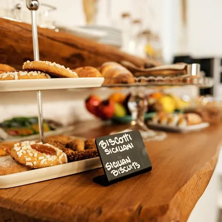 Ambrosia-timeless Hosting 4*