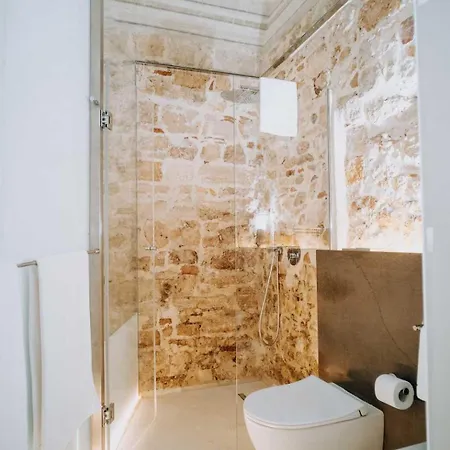 Ambrosia-timeless Hosting Palermo