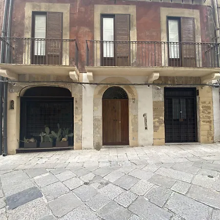 Ambrosia-timeless Hosting 4* Palermo