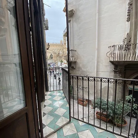 Ambrosia-timeless Hosting Palermo